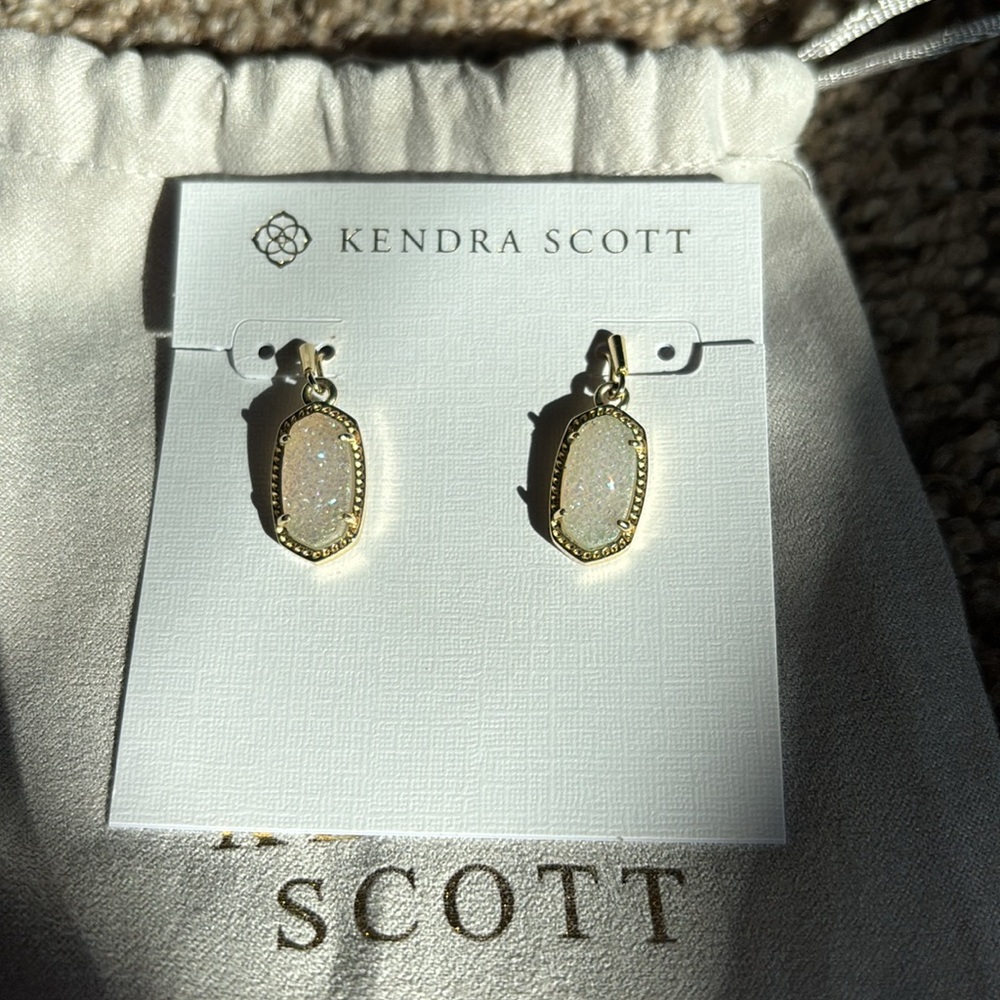 Kendra Scott Lee Gold Drop Earrings in Iridescent Drusy